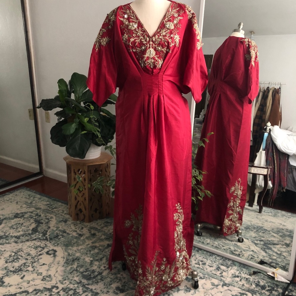 Kaftan red embroidered dress